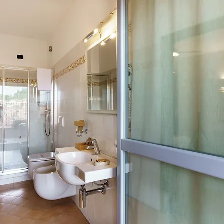 Residenza Isolina מלון דירות 3*